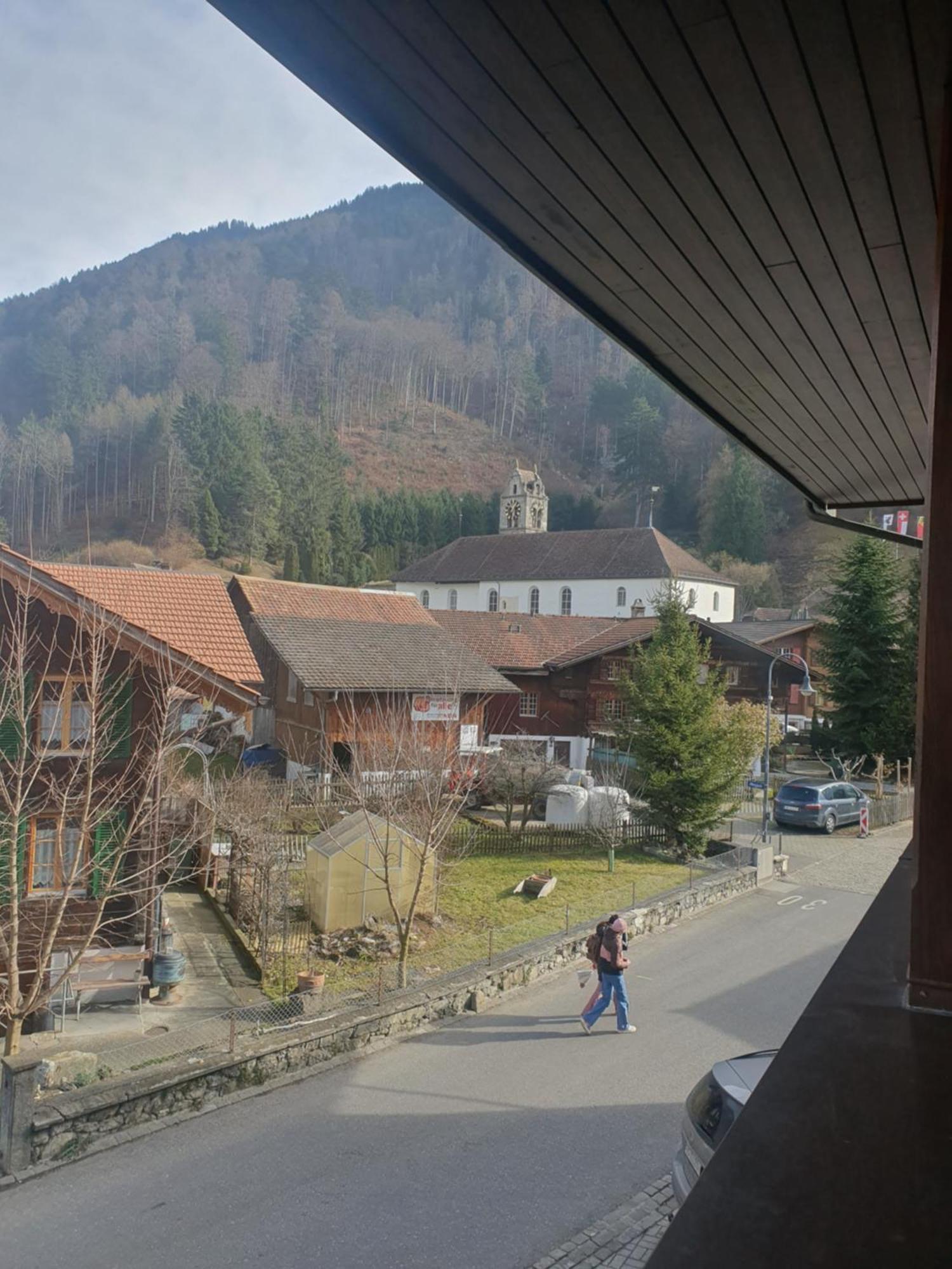 Gasthof Hirschen In Wilderswil Cameră foto