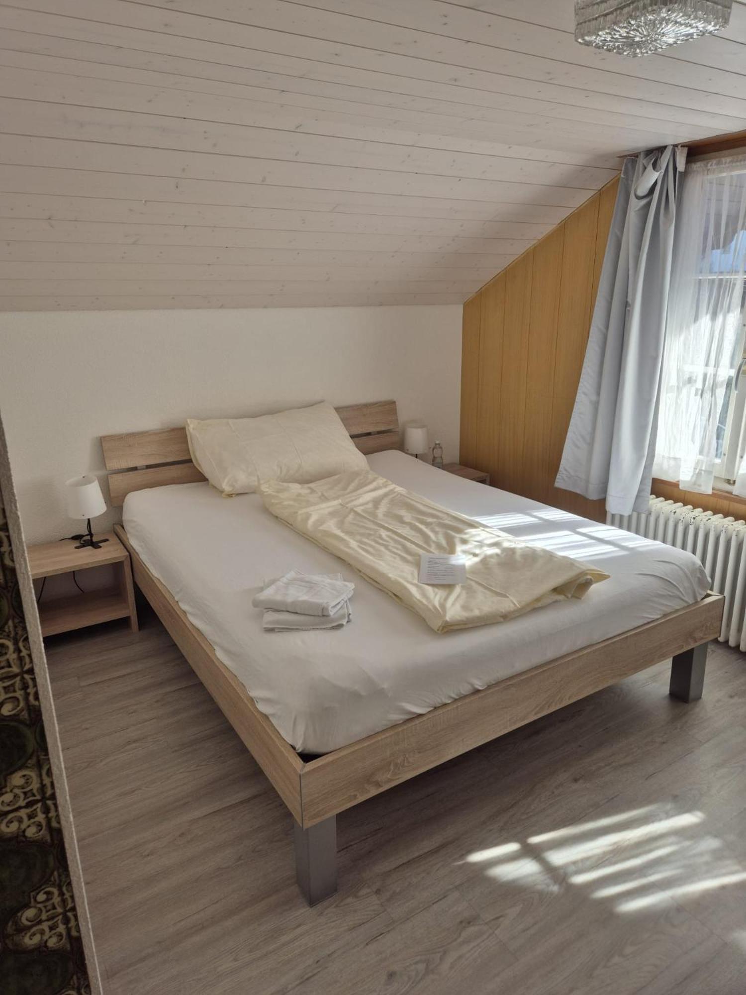 Gasthof Hirschen In Wilderswil Cameră foto
